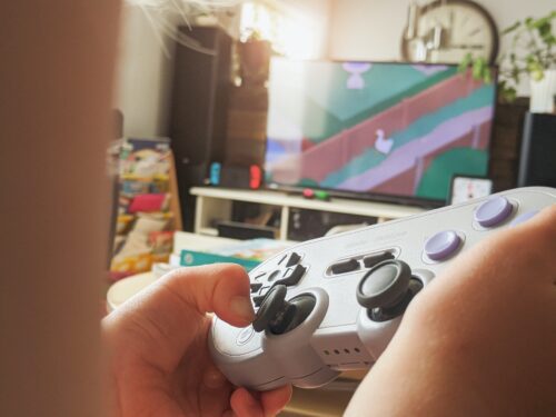 5 Video Game and Screen Time Cautions that May Relate to OCD