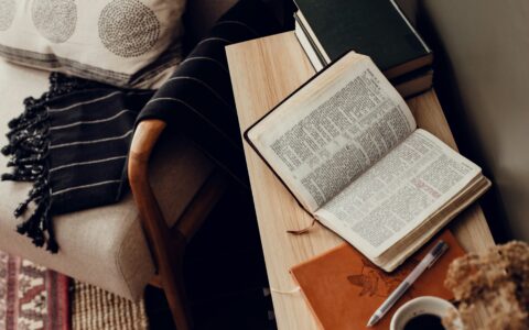 header-image